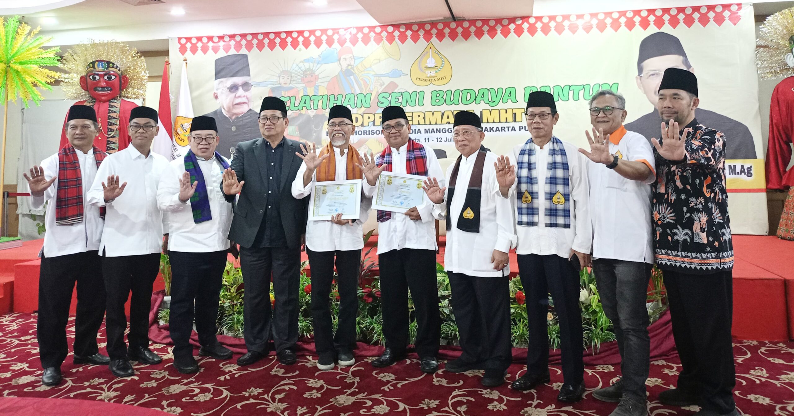 Organisasi kemasyarakatn Husni Thamrin