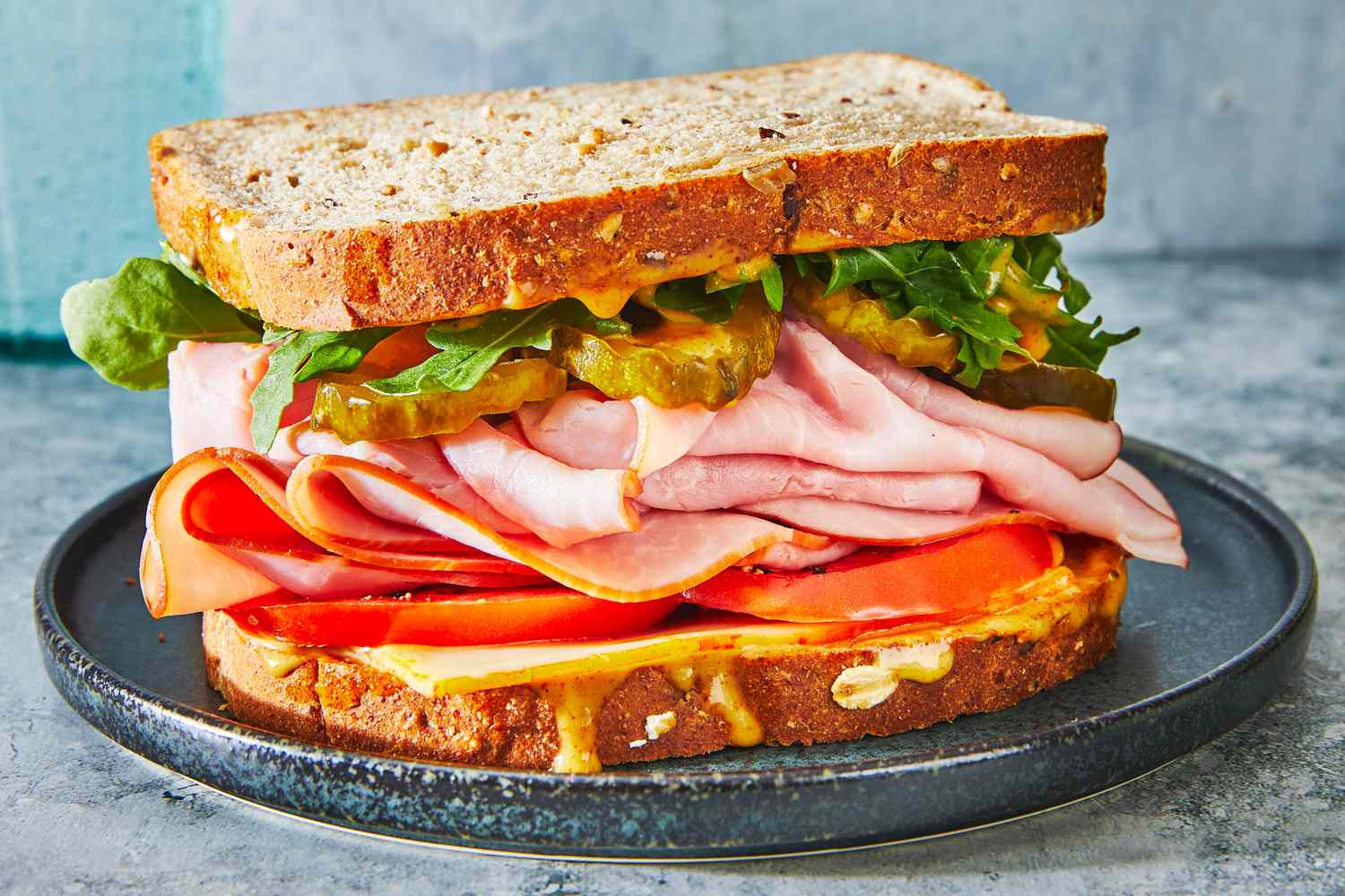 Sandwich, roti lapis dengan isi yang lezat mulai dari ham, keju, telur hingga sayuran Foto: Istimewa